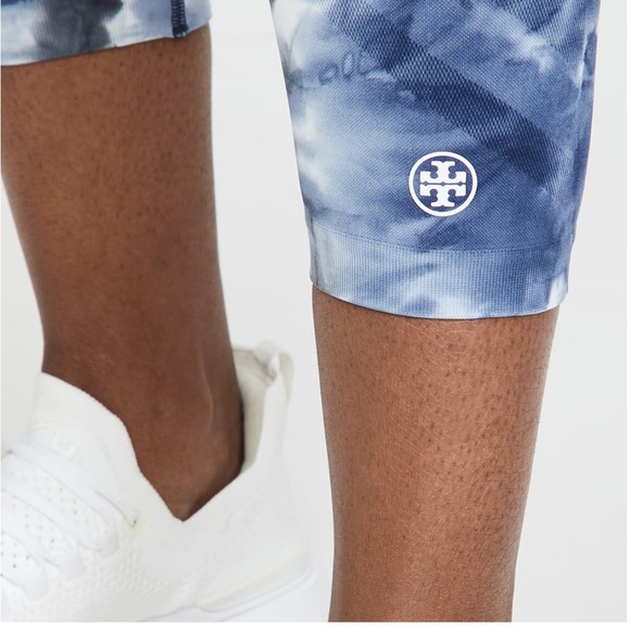 Tory Burch Sport seamless tie dye leggings. Navy w/white tie dye. Sz.  Medium. - Picture 8 of 15